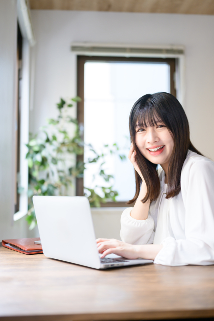 No.783 【9～15時×土日祝休み】簿記の知識を活かせる＊落ち着いた職場で事務
